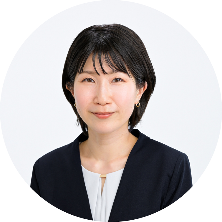 前場 茜